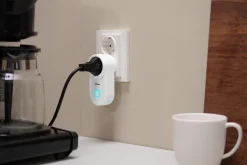 Adax WiFi smart plug med elmätare