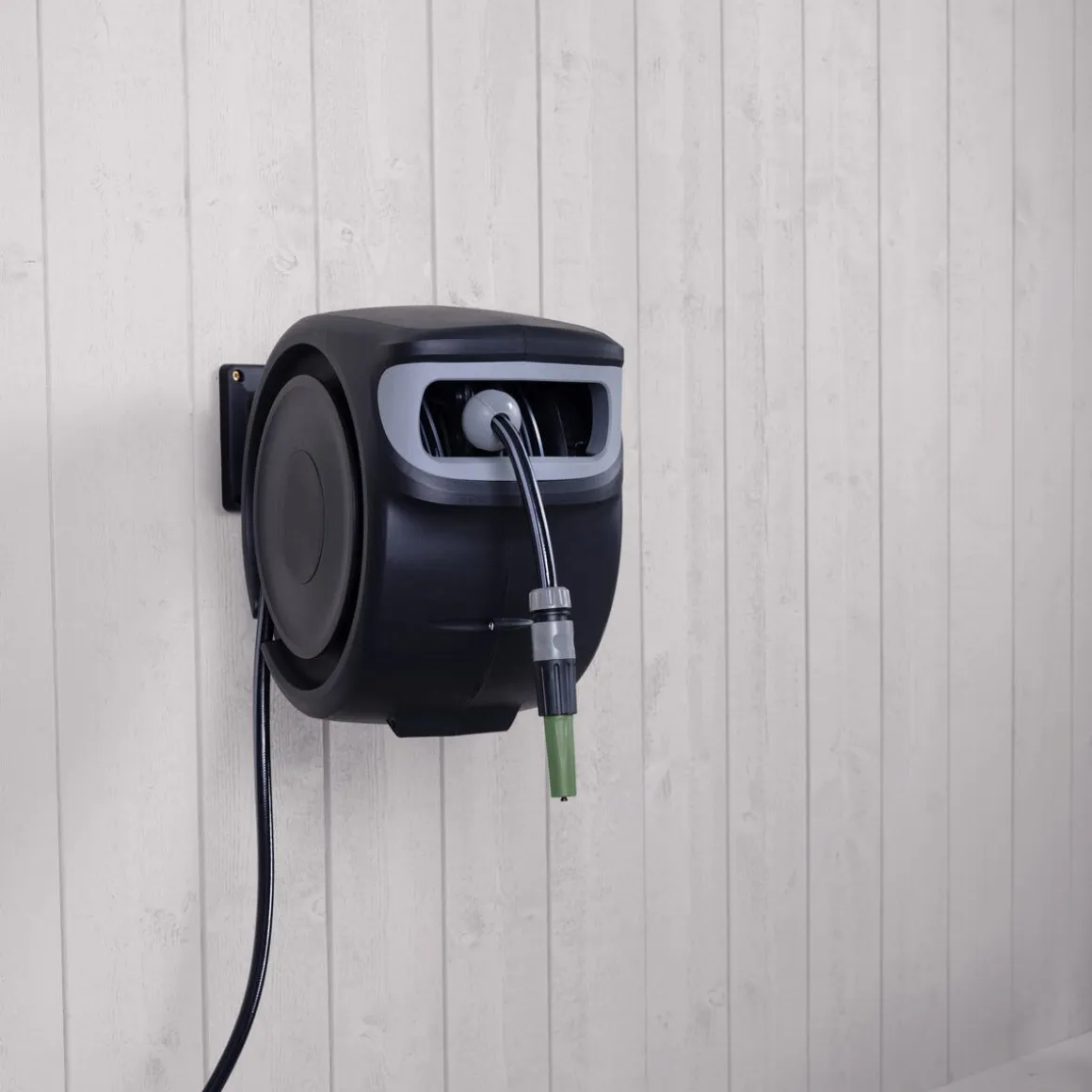 Automatisk slangvinda för vägg, svängbar, 25 meter