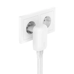 Belkin BoostCharge snabbladdare USB-C 67W, 3 portar