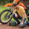 Bosch batteridriven kompressor PAO 18 V, liten luftpump