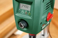 Bosch PBD 40 pelarborrmaskin, två växlar