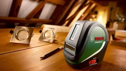 Bosch UniversalLevel 3 krysslaser röd