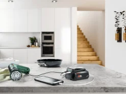 Bosch UniversalUSB 18V-45 batteridriven powerbank