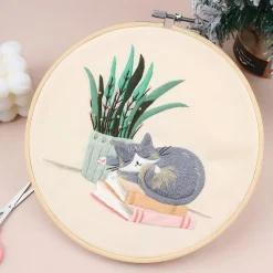 DIY-kit Broderi Sovande katt, nybörjare, från 12 år