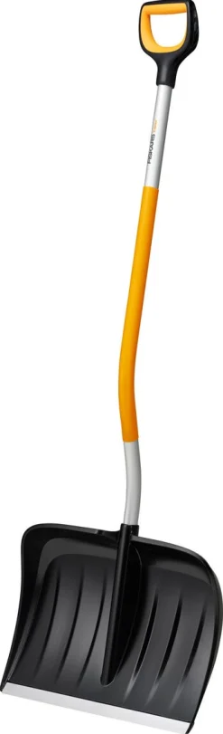 Fiskars X-Series snöskyffel, vinklat aluminiumskaft
