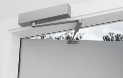 Habo 500 dörrstängare med standardarm, silver