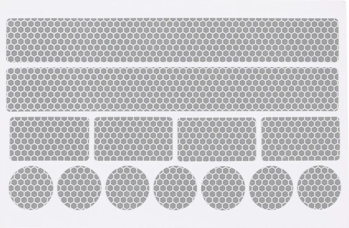 Klistermärken i reflekterande material, Clas Ohlson