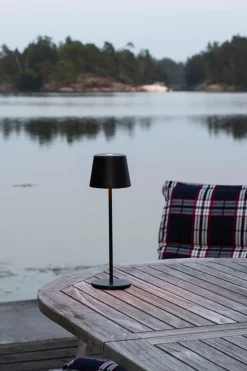Konstsmide Vence bordslampa USB laddningsbar