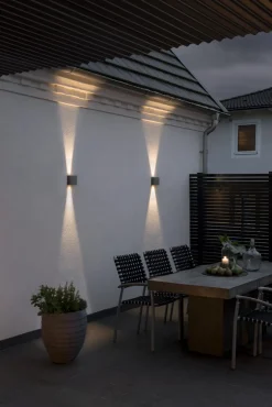 Konstsmide Chieri fasadbelysning upp och ner LED 2 x 6 W