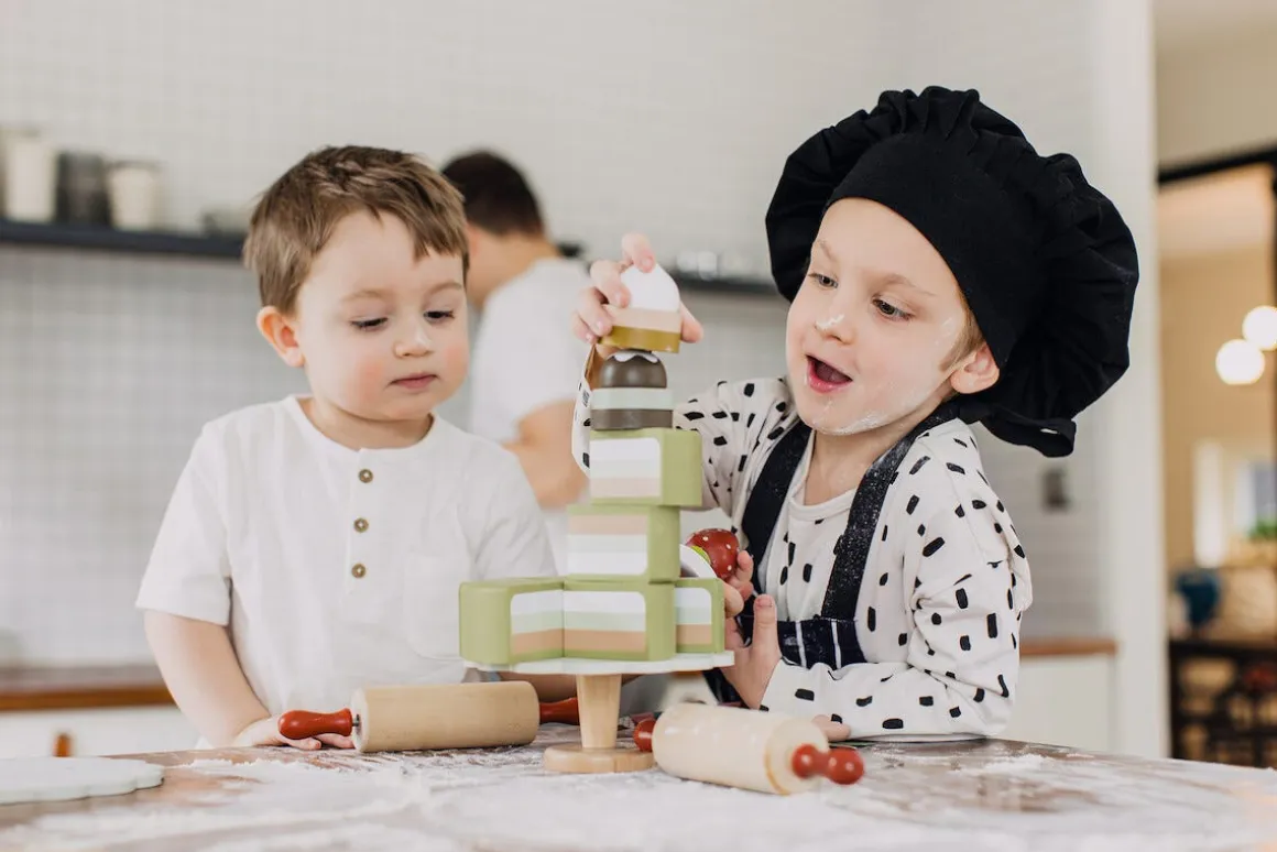 Micki leksakstårta i trä, från 3 år