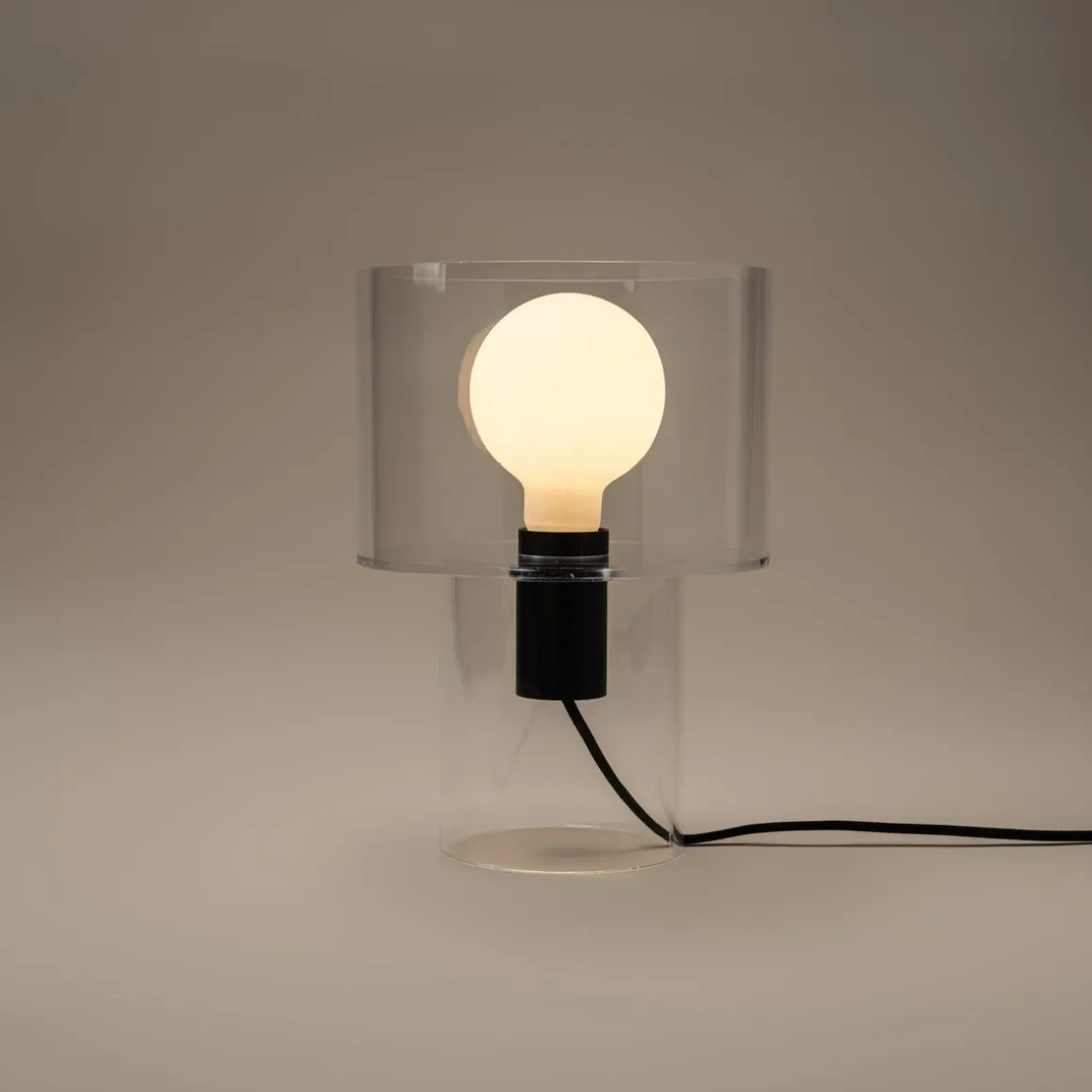 Northlight Kiara bordslampa transparent akryl, 28 cm