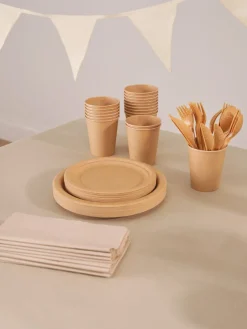 Papperstallrik oblekt 22 cm, 20-pack