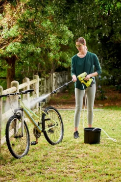 Ryobi batteridriven mellantryckstvätt RY18PW22A-0