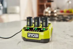 Ryobi USB Lithium 4 V snabbladdare 3 portar RC43P