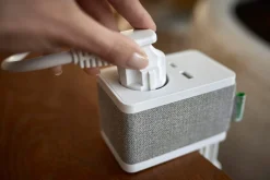 Schneider Unica bordsuttag med jordat uttag och 2 USB
