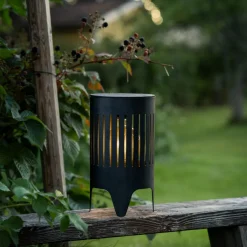 Solcellslykta utomhus, svart metall, Northlight